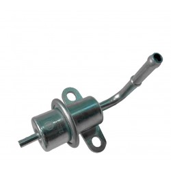 REGULADOR PRESION GASOLINA COROLLA SAPITO/PANTALLITA/SKY/BABY CAMRY/STARLET (XYASIN)